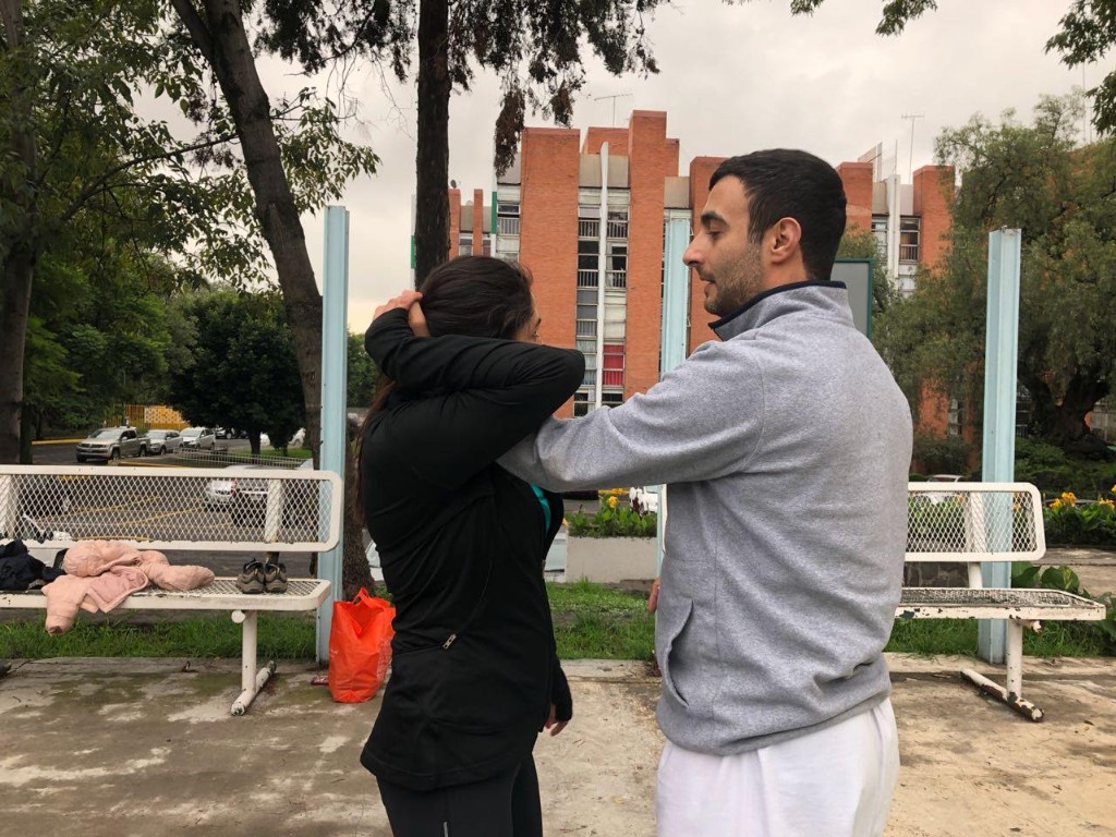 Corrección durante un ejercicio de defensa personal en Ittai Dojo