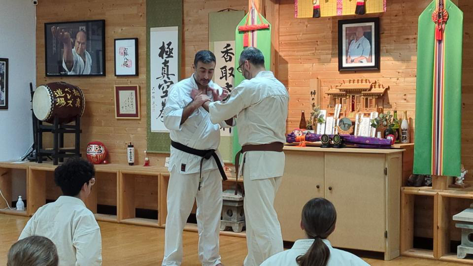 Práctica y enseñanza de artes marciales en Ittai Dojo